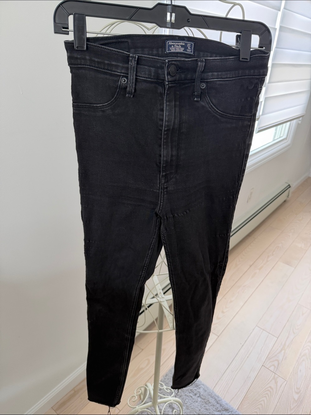 Abercrombie & Fitch Women’s Ultra High Rise Jean Leggings in Black